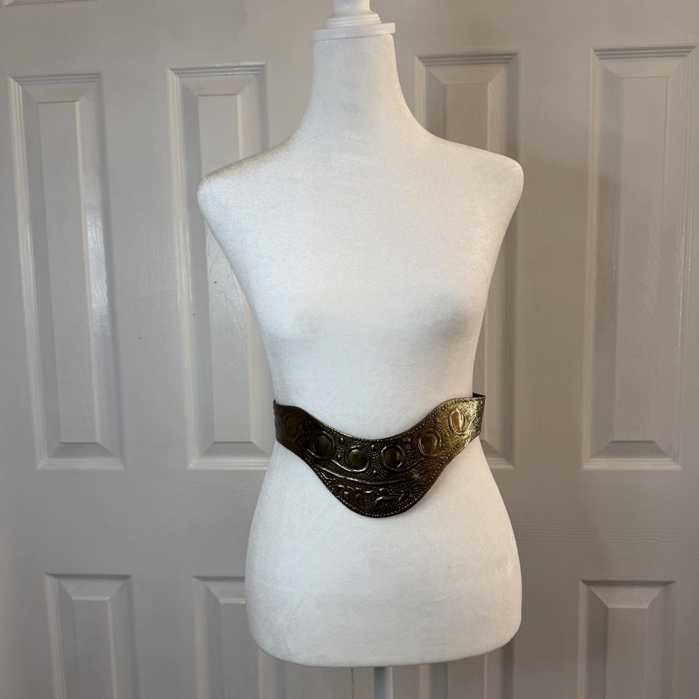 Vtg 1970s Brass Waist Cincher Statement Belt Corset Gladiator Engraving S/M 34"